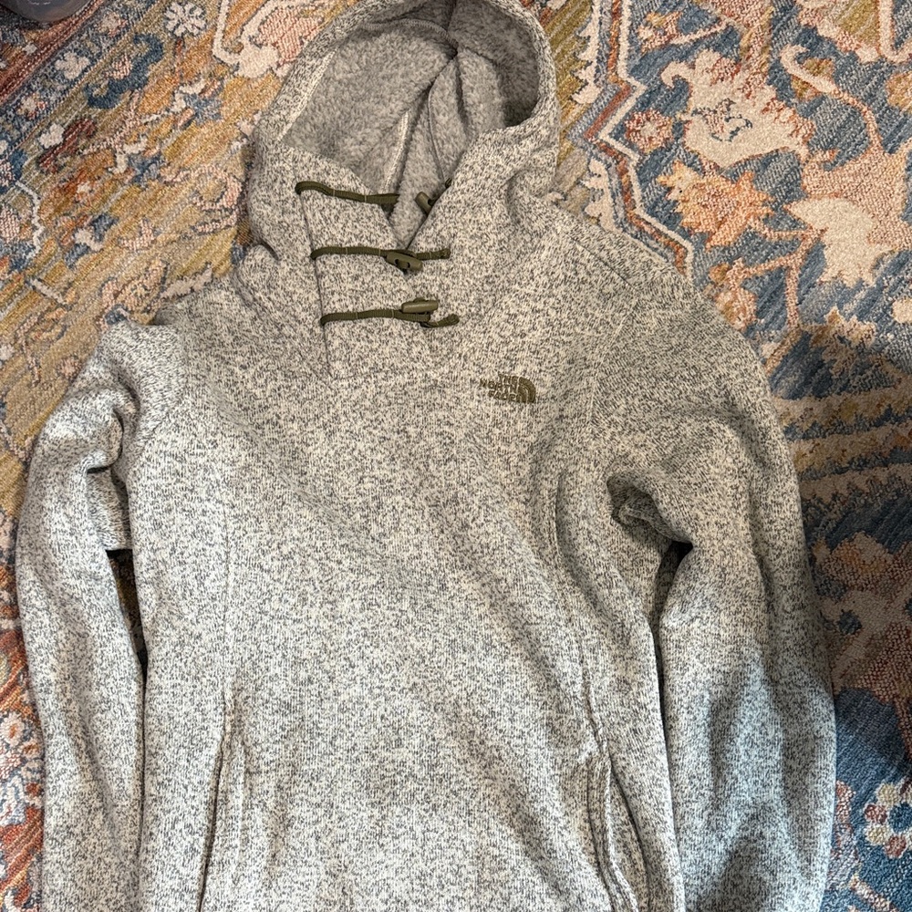 The North Face Marled Light Gray Toggle Hooded Pullover
